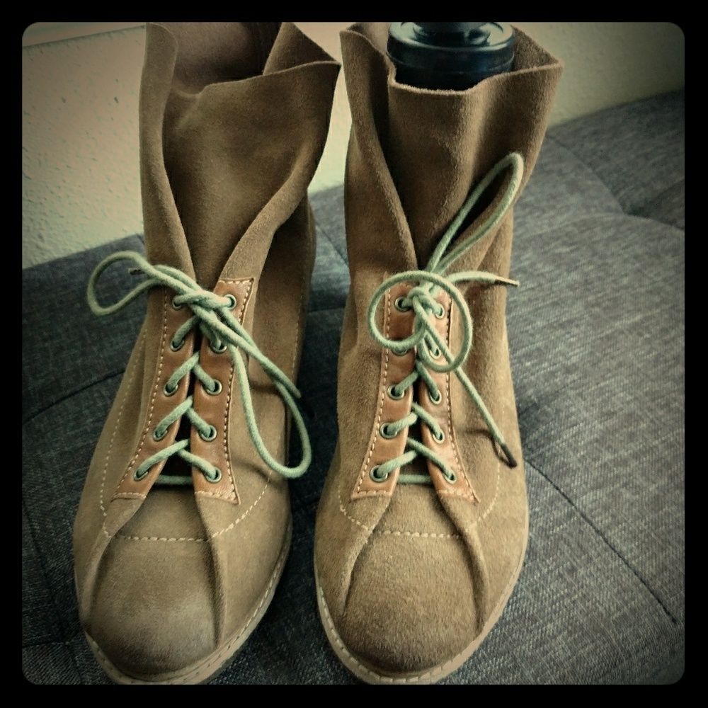 New  Matt Bernson ankle boots .